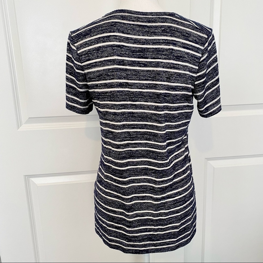 Banana Republic Short Sleeve Lot - Picture 5 of 9